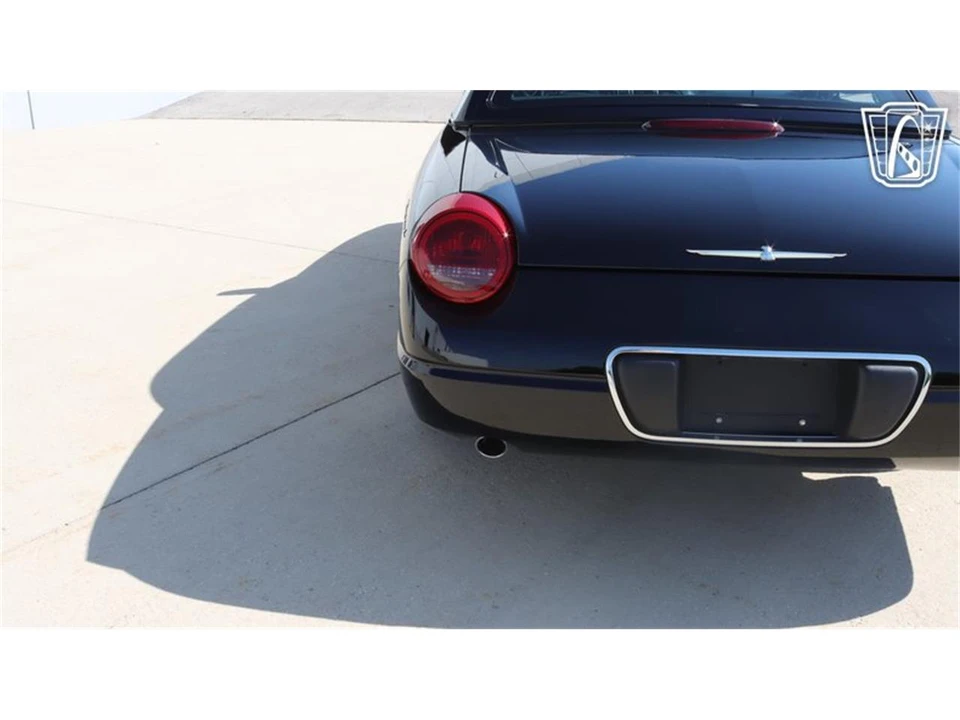 2005 Ford Thunderbird 11th Gen - Image 29 of 31
