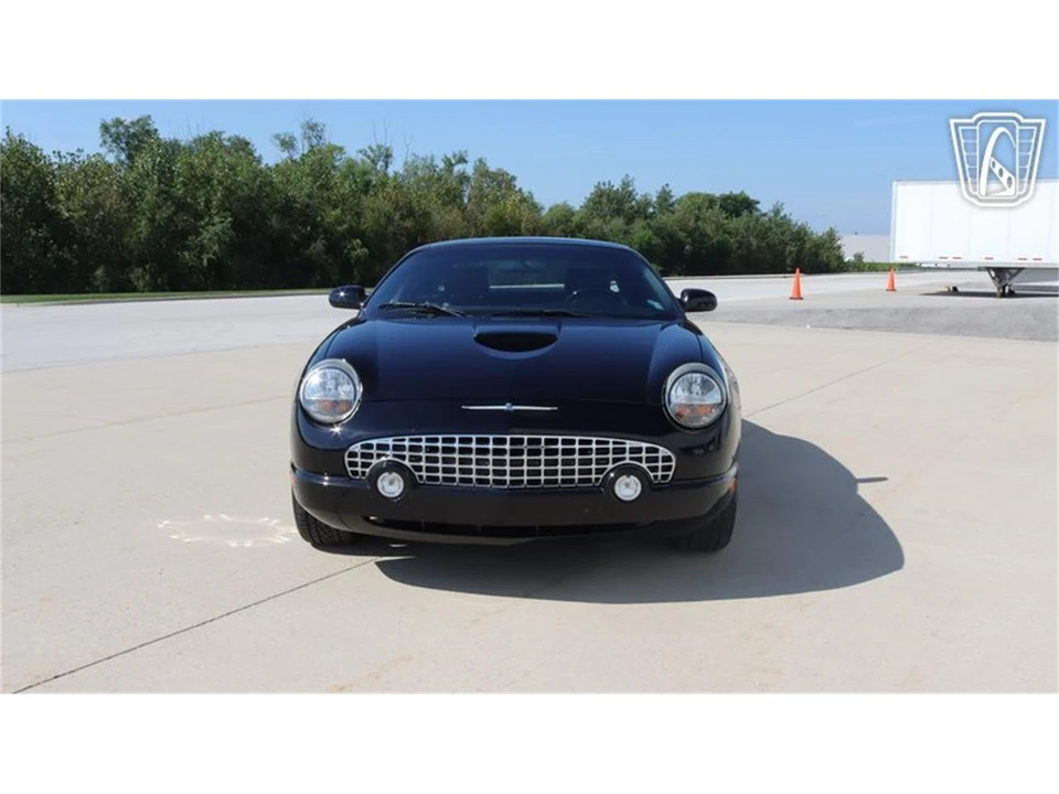 2005 Ford Thunderbird 11th Gen - Image 24 of 31
