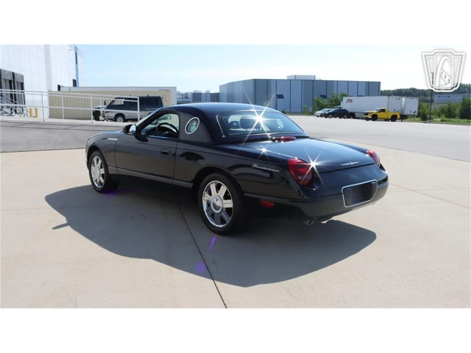 2005 Ford Thunderbird 11th Gen - Image 9 of 31