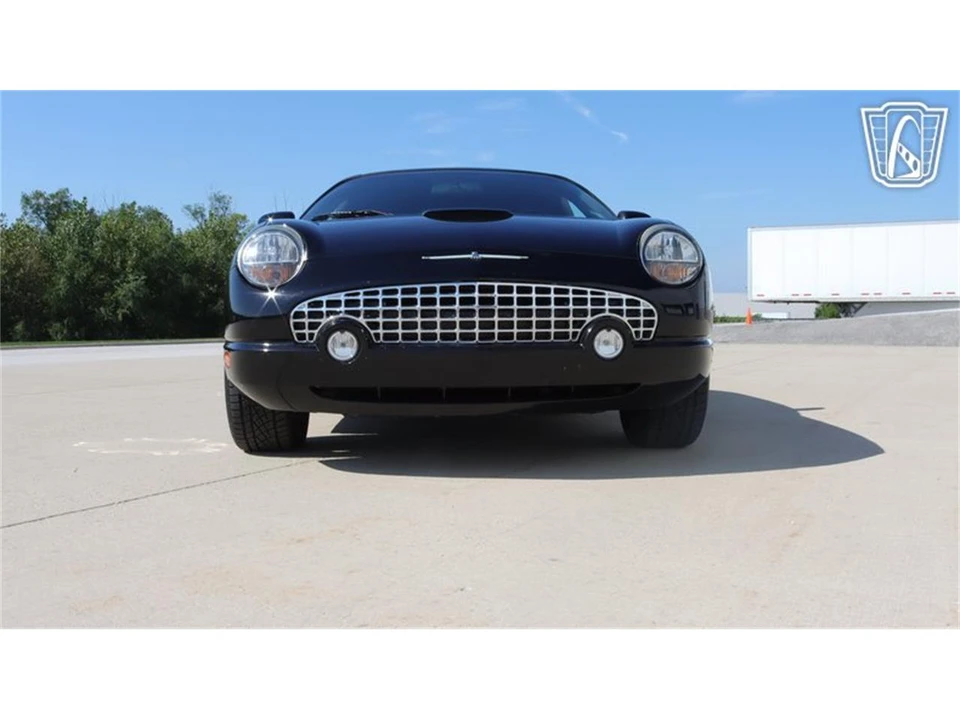 2005 Ford Thunderbird 11th Gen - Image 25 of 31