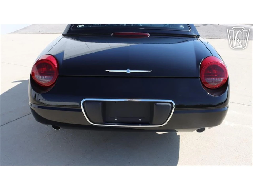 2005 Ford Thunderbird 11th Gen - Image 30 of 31