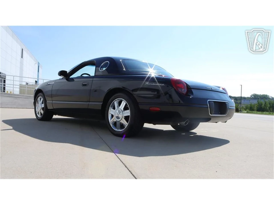 2005 Ford Thunderbird 11th Gen - Image 10 of 31