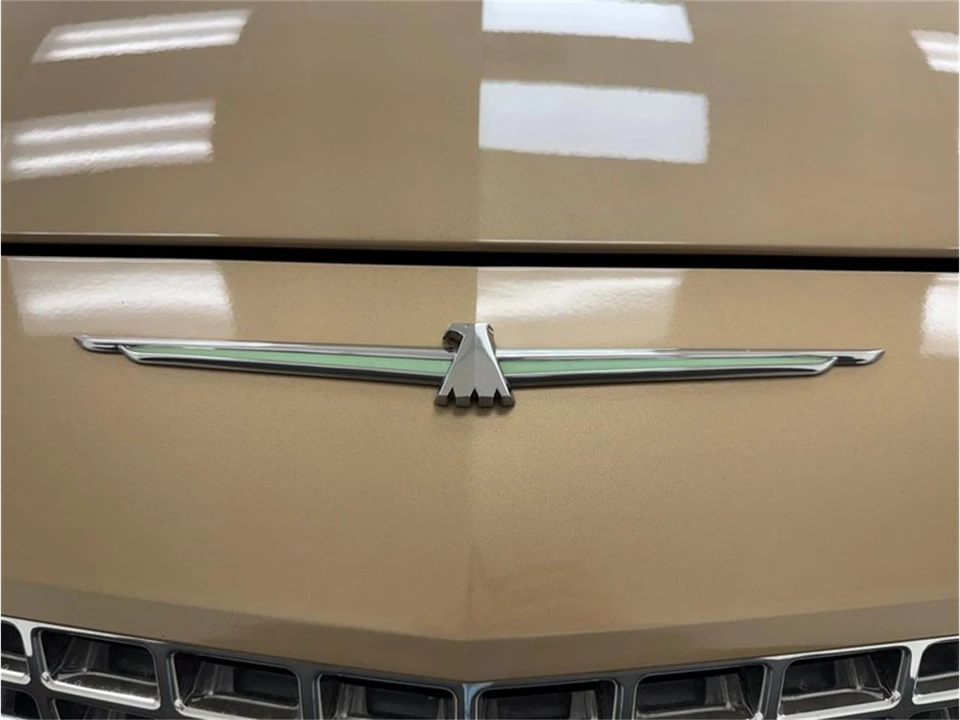 2005 Ford Thunderbird 11th Gen - Image 16 of 31