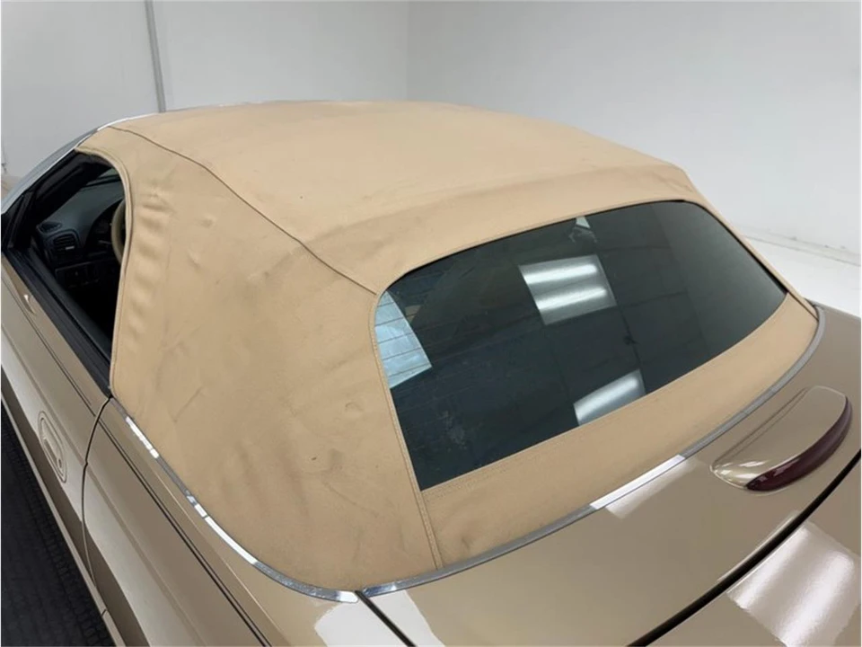 2005 Ford Thunderbird 11th Gen - Image 28 of 31