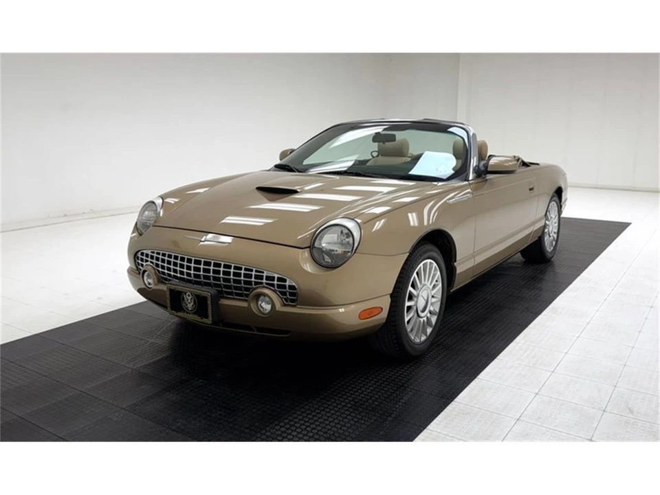 2005 Ford Thunderbird 11th Gen - Image 3 of 31