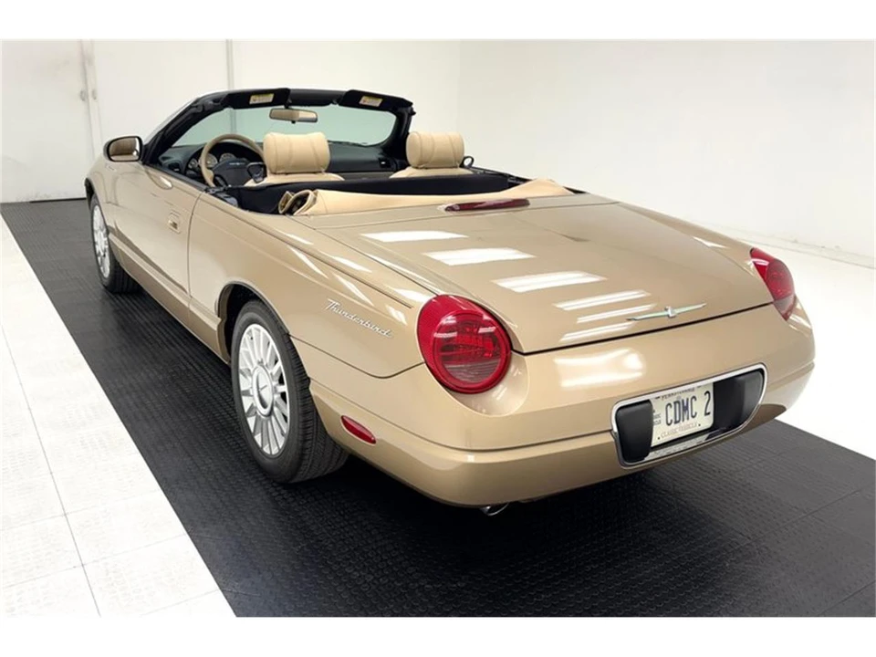 2005 Ford Thunderbird 11th Gen - Image 9 of 31