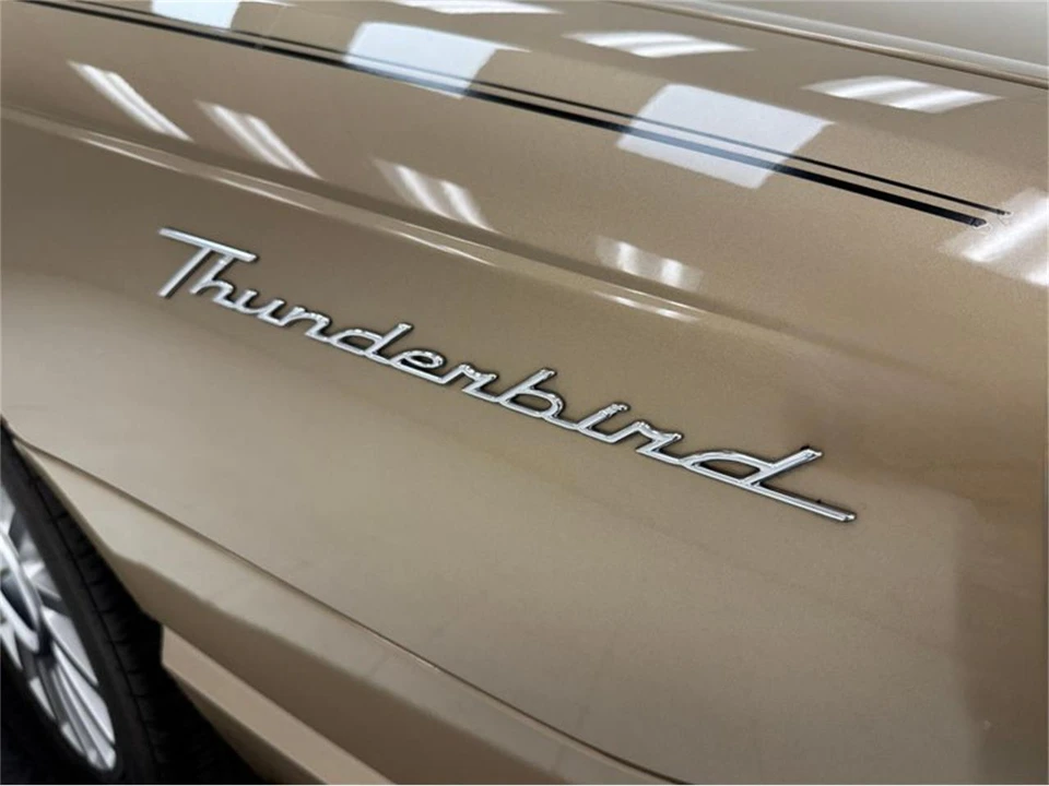 2005 Ford Thunderbird 11th Gen - Image 30 of 31