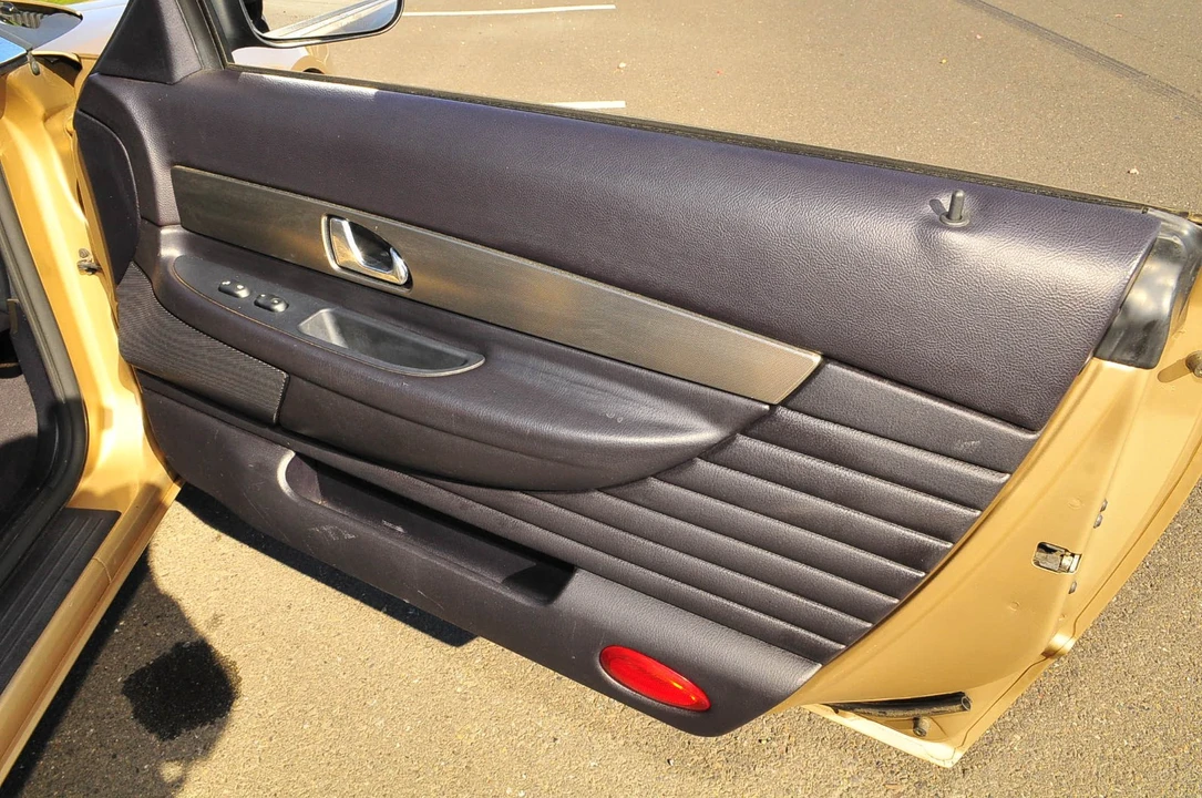 2005 Ford Thunderbird 11th Gen - Image 20 of 21