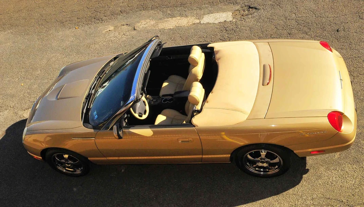 2005 Ford Thunderbird 11th Gen - Image 5 of 21
