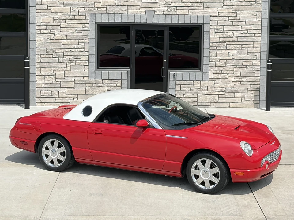 2005 Ford Thunderbird 11th Gen - Image 15 of 31