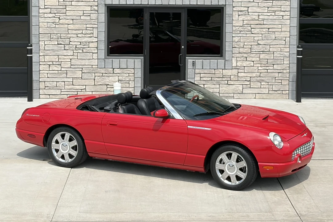 2005 Ford Thunderbird 11th Gen - Image 4 of 31