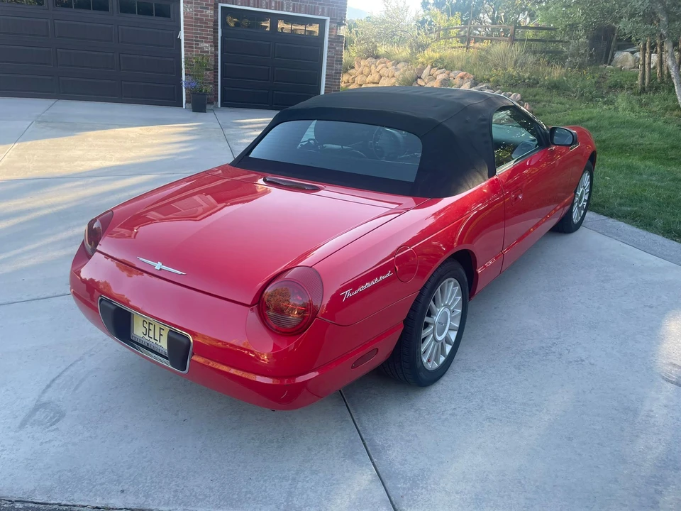 2005 Ford Thunderbird 11th Gen - Image 26 of 31