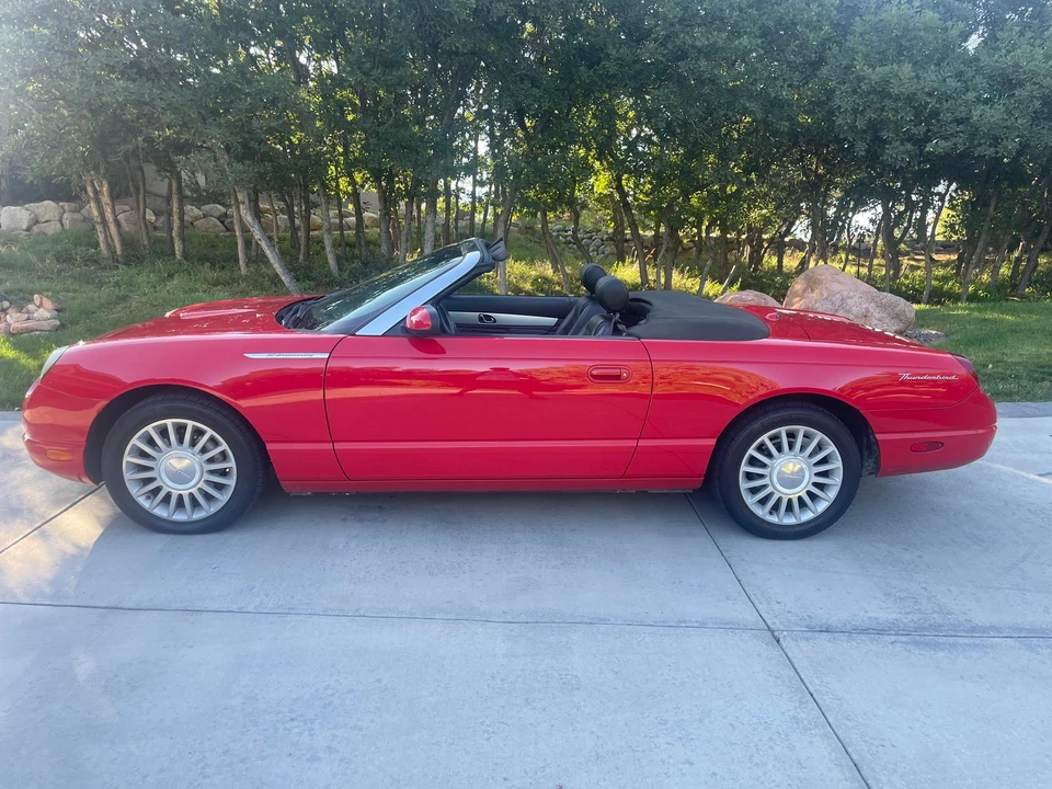 2005 Ford Thunderbird 11th Gen - Image 9 of 31