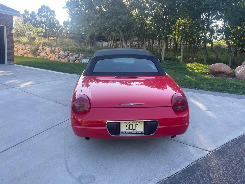 2005 Ford Thunderbird 11th Gen - Image 24 of 31