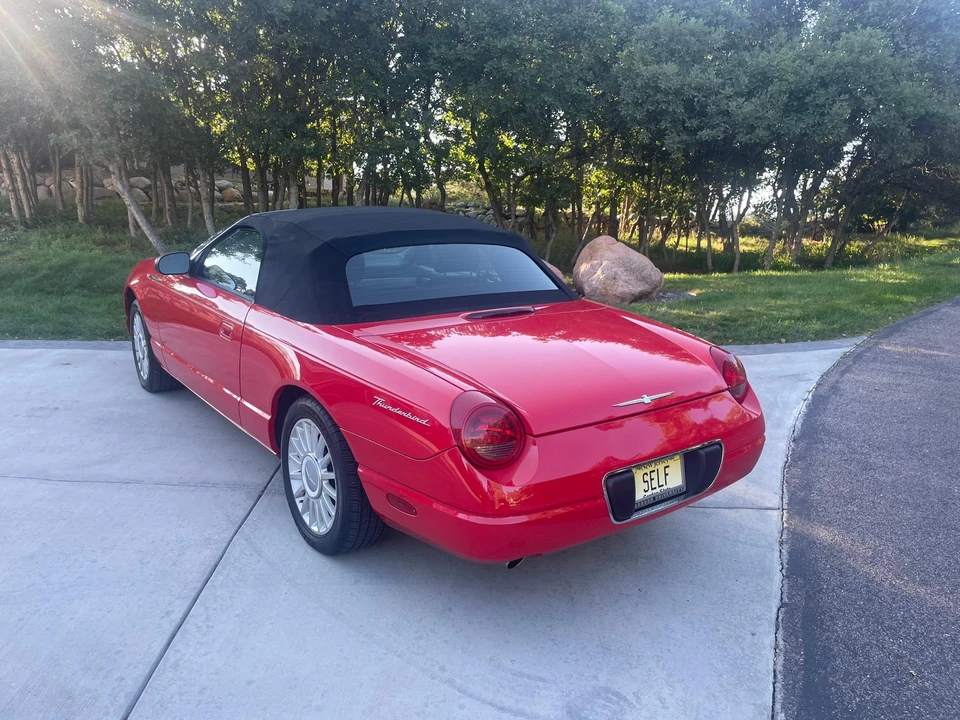 2005 Ford Thunderbird 11th Gen - Image 23 of 31