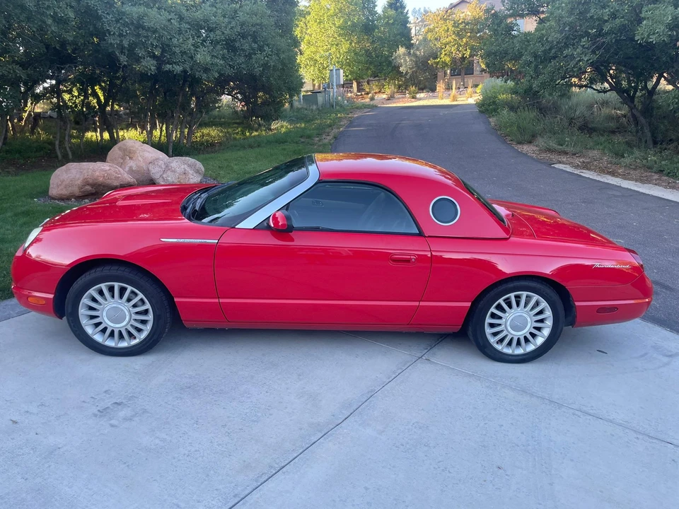 2005 Ford Thunderbird 11th Gen - Image 30 of 31
