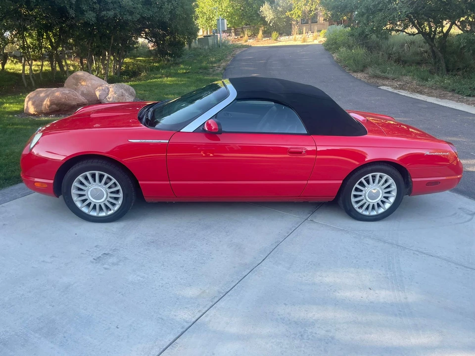 2005 Ford Thunderbird 11th Gen - Image 21 of 31