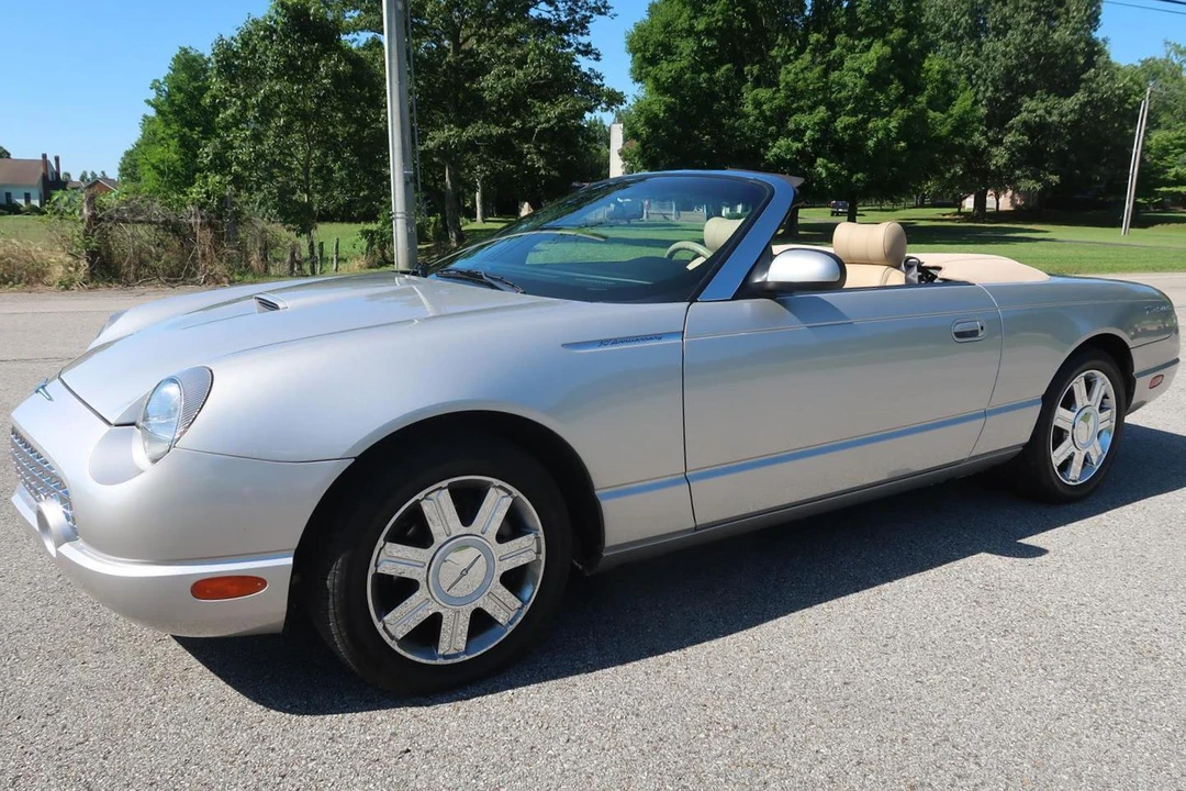 2005 Ford Thunderbird 11th Gen - Image 6 of 6