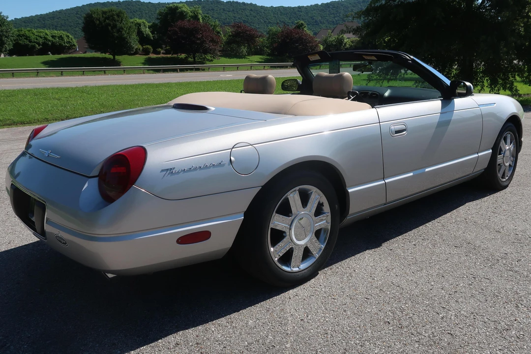 2005 Ford Thunderbird 11th Gen - Image 5 of 6