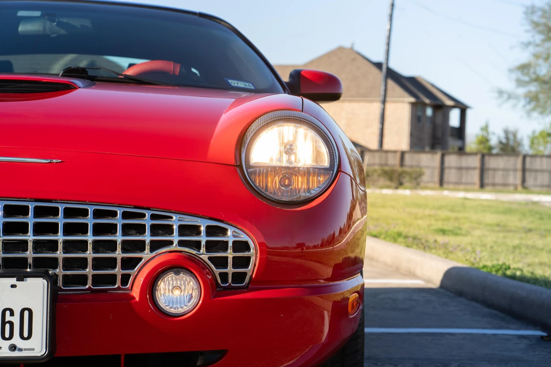 2005 Ford Thunderbird 11th Gen - Image 25 of 31