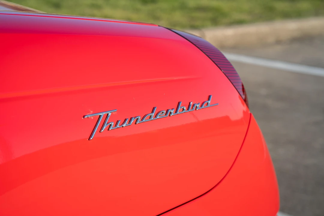 2005 Ford Thunderbird 11th Gen - Image 29 of 31