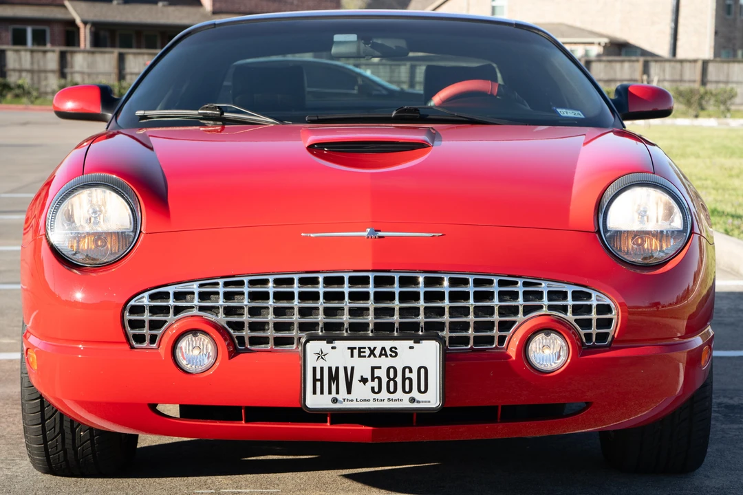 2005 Ford Thunderbird 11th Gen - Image 2 of 31