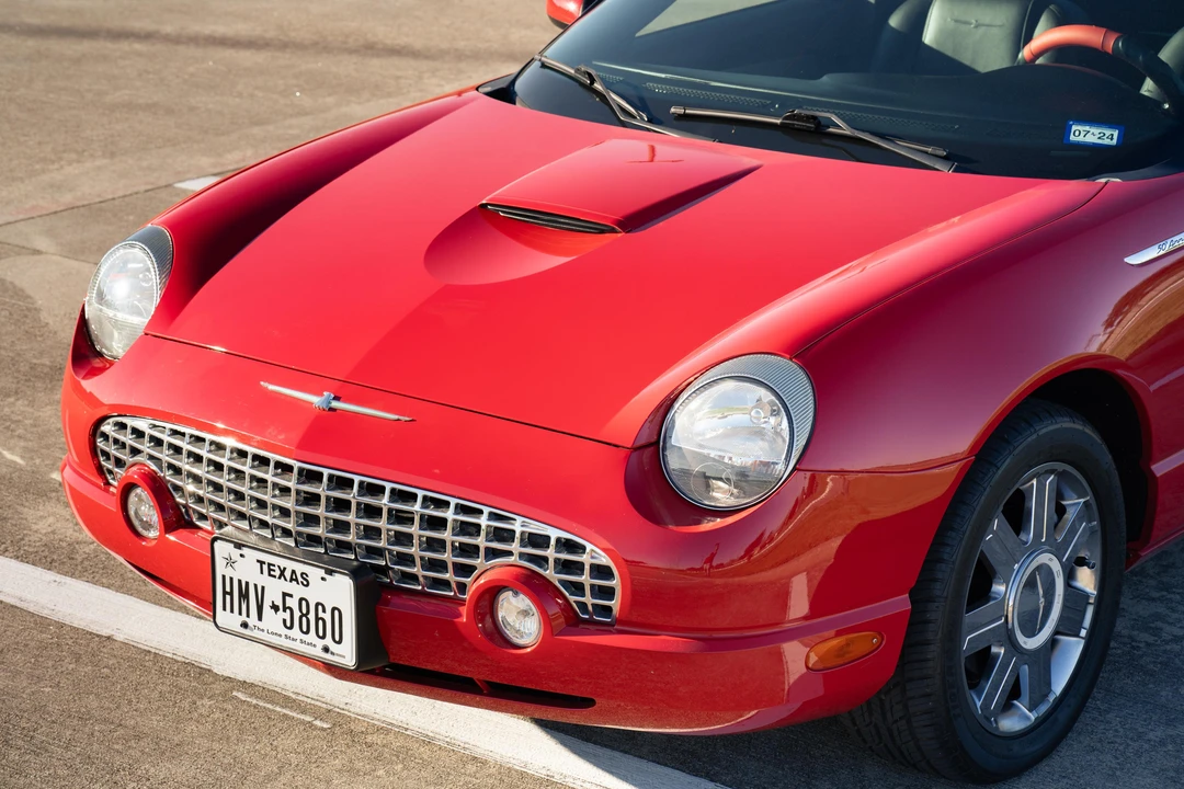 2005 Ford Thunderbird 11th Gen - Image 26 of 31