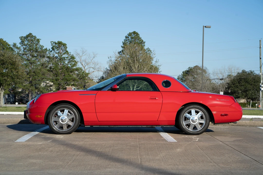 2005 Ford Thunderbird 11th Gen - Image 10 of 31