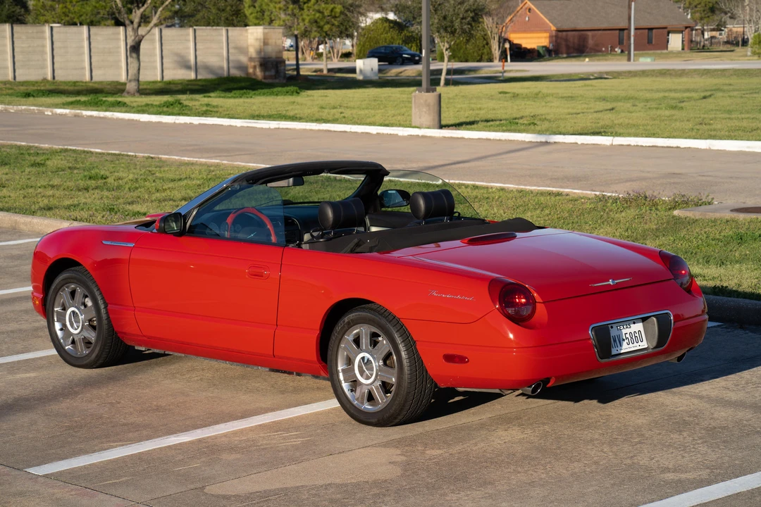 2005 Ford Thunderbird 11th Gen - Image 13 of 31
