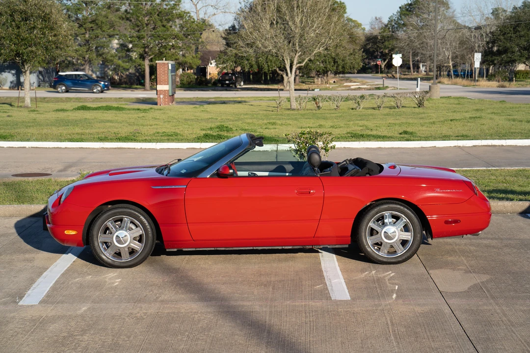 2005 Ford Thunderbird 11th Gen - Image 11 of 31
