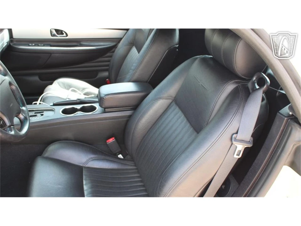 2005 Ford Thunderbird 11th Gen - Image 11 of 31
