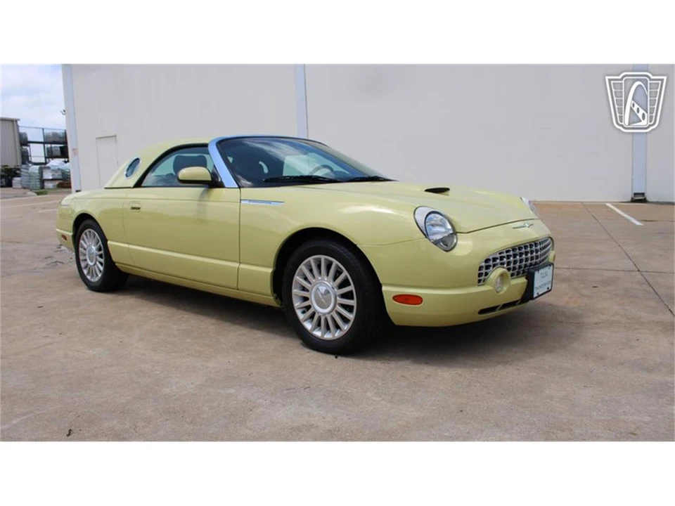 2005 Ford Thunderbird 11th Gen - Image 2 of 31