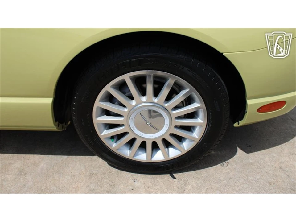 2005 Ford Thunderbird 11th Gen - Image 7 of 31