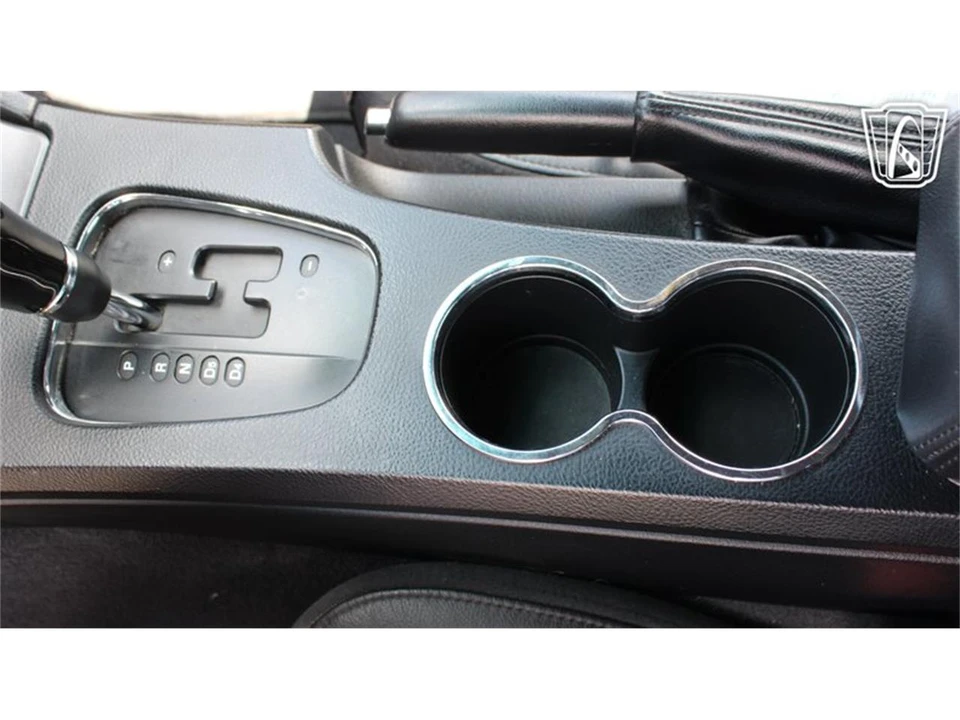 2005 Ford Thunderbird 11th Gen - Image 14 of 31