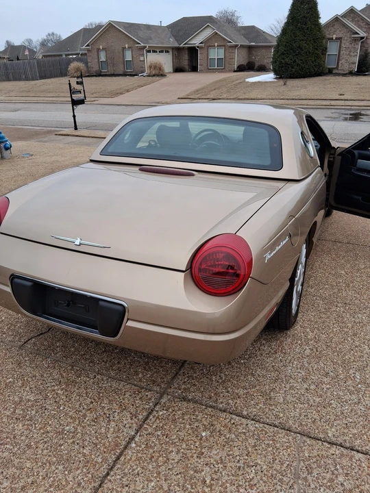 2005 Ford Thunderbird 11th Gen - Image 3 of 17