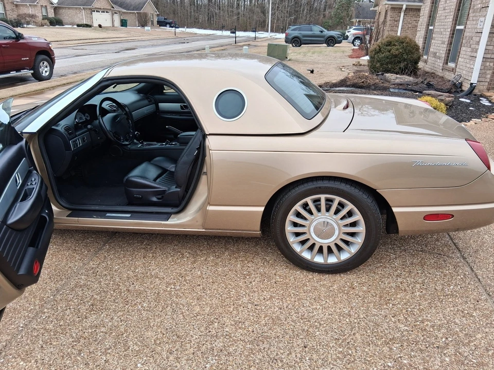 2005 Ford Thunderbird 11th Gen - Image 6 of 17