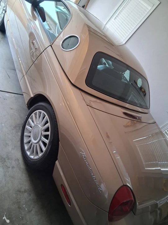 2005 Ford Thunderbird 11th Gen - Image 9 of 17