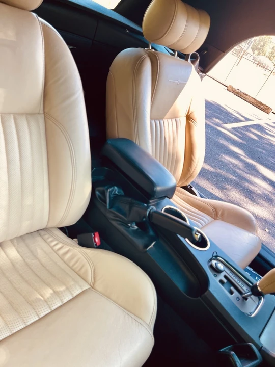 2005 Ford Thunderbird 11th Gen - Image 16 of 21