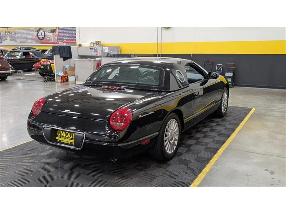 2005 Ford Thunderbird 11th Gen - Image 3 of 9