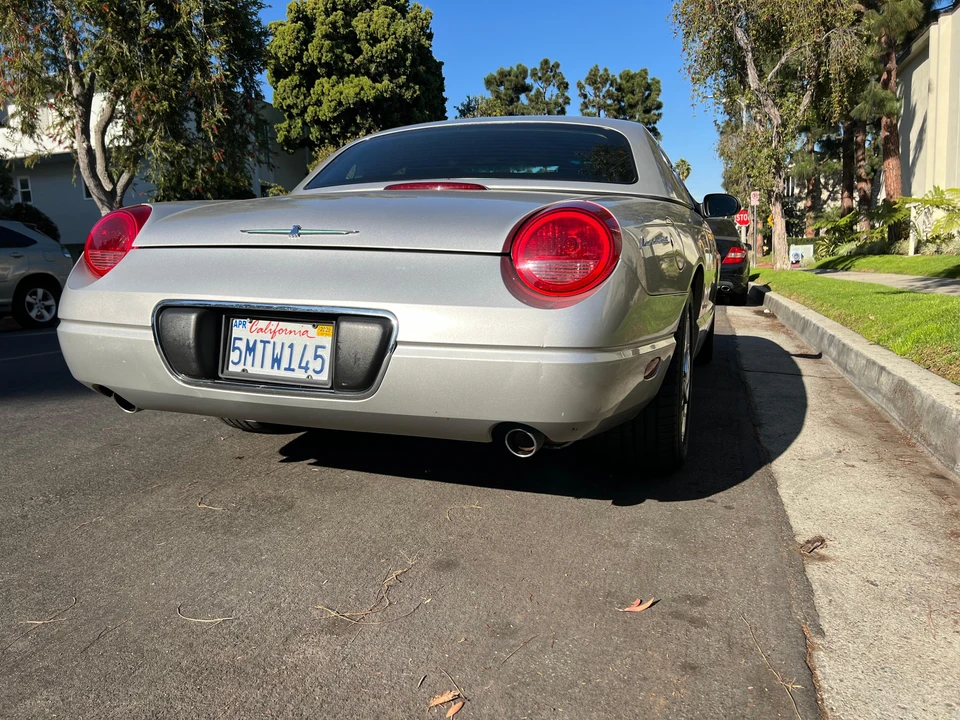 2005 Ford Thunderbird 11th Gen - Image 23 of 31