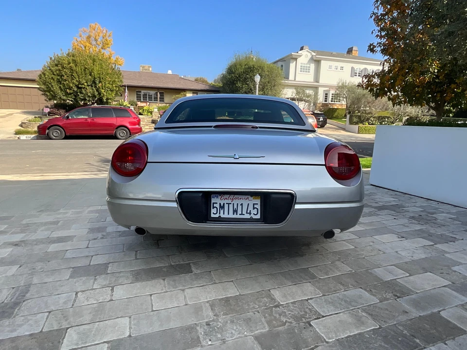 2005 Ford Thunderbird 11th Gen - Image 22 of 31