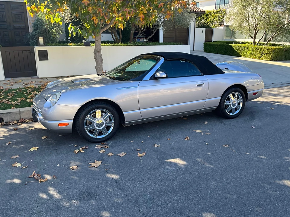 2005 Ford Thunderbird 11th Gen - Image 14 of 31