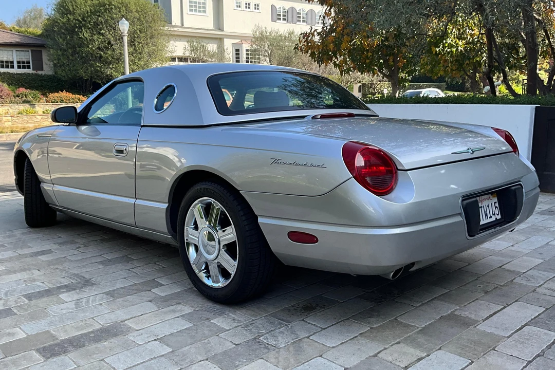 2005 Ford Thunderbird 11th Gen - Image 4 of 31