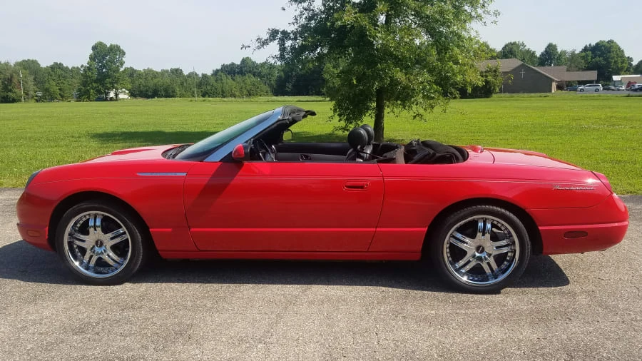 2005 Ford Thunderbird 11th Gen - Image 2 of 12