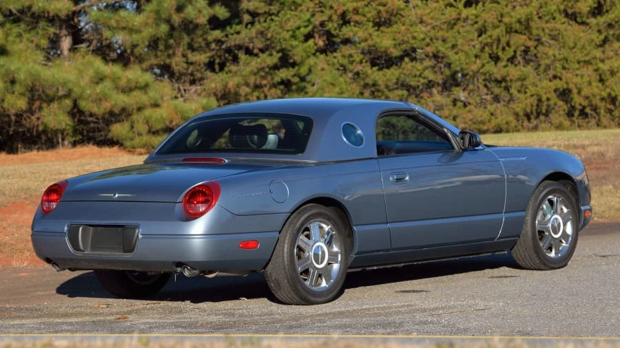 2005 Ford Thunderbird 11th Gen - Image 3 of 24