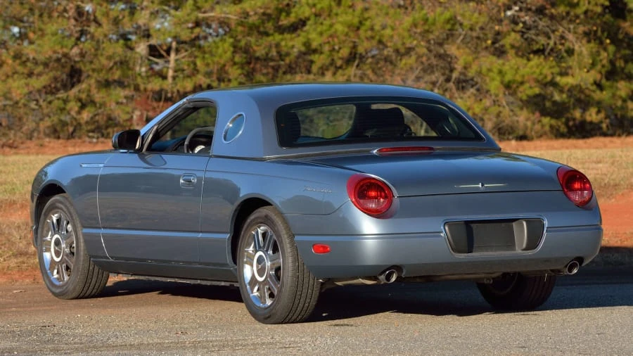 2005 Ford Thunderbird 11th Gen - Image 13 of 24