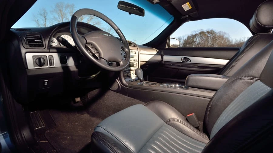 2005 Ford Thunderbird 11th Gen - Image 22 of 24