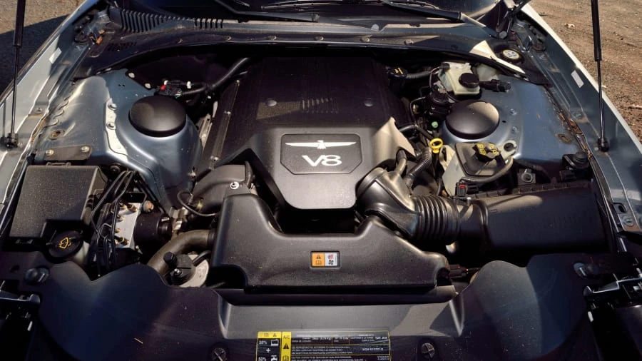 2005 Ford Thunderbird 11th Gen - Image 23 of 24