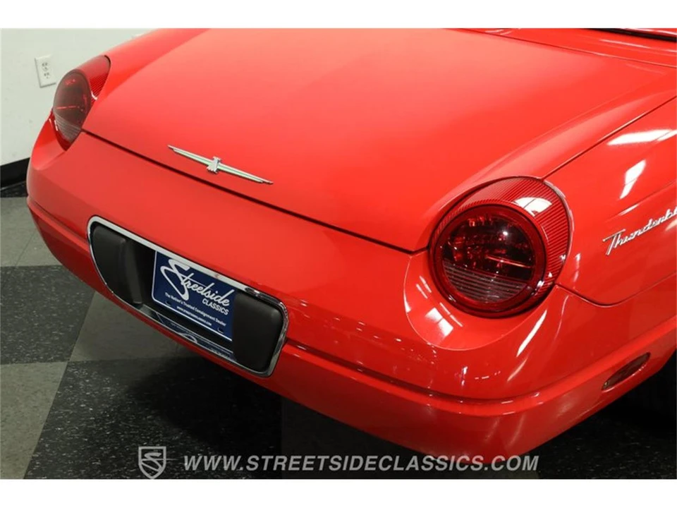 2005 Ford Thunderbird 11th Gen - Image 25 of 31