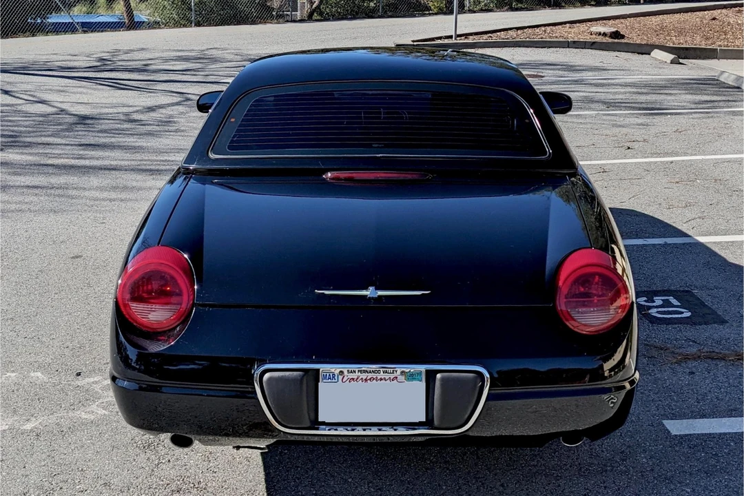 2005 Ford Thunderbird 11th Gen - Image 5 of 31